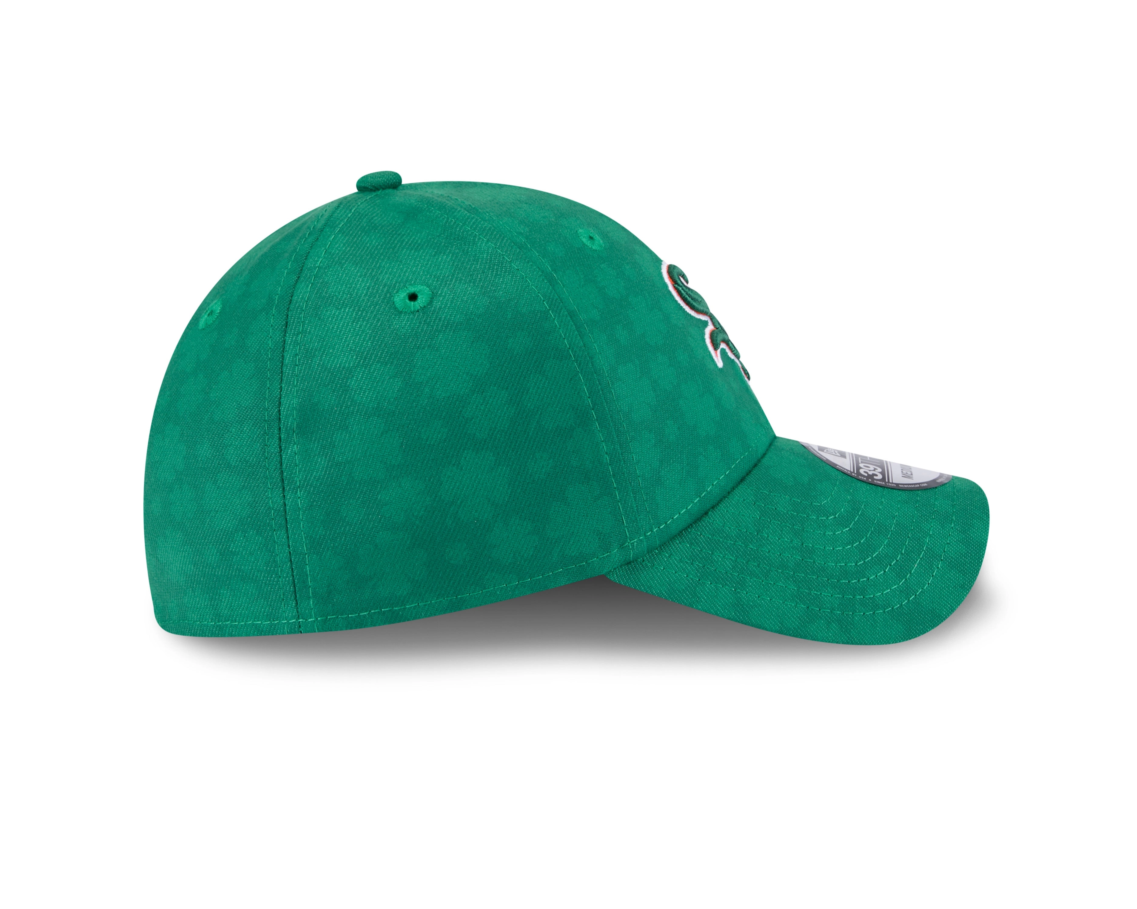 Chicago White Sox Kelly Green MLB 2025 St. Patrick's Day New Era 39THIRTY Flex Fit Hat