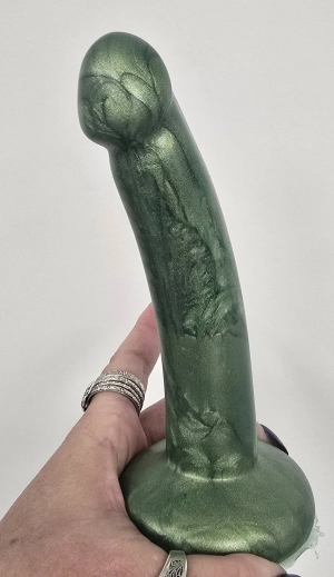ONE OF A KIND Mistress Emerald