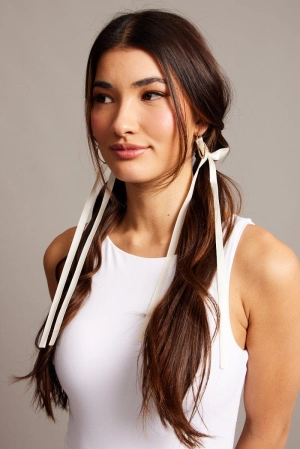 White 2 Pack Mini Bow Claw Clips